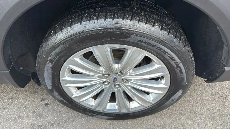 2020 Ford Explorer 6th Gen - Image 9 of 12