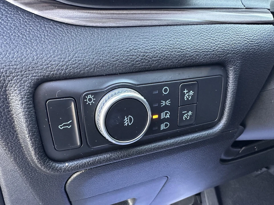 2020 Ford Explorer 6th Gen - Image 18 of 21