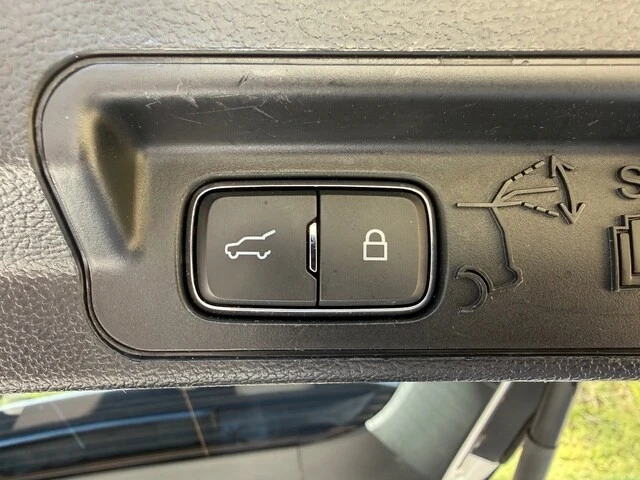 2020 Ford Explorer 6th Gen - Image 19 of 21