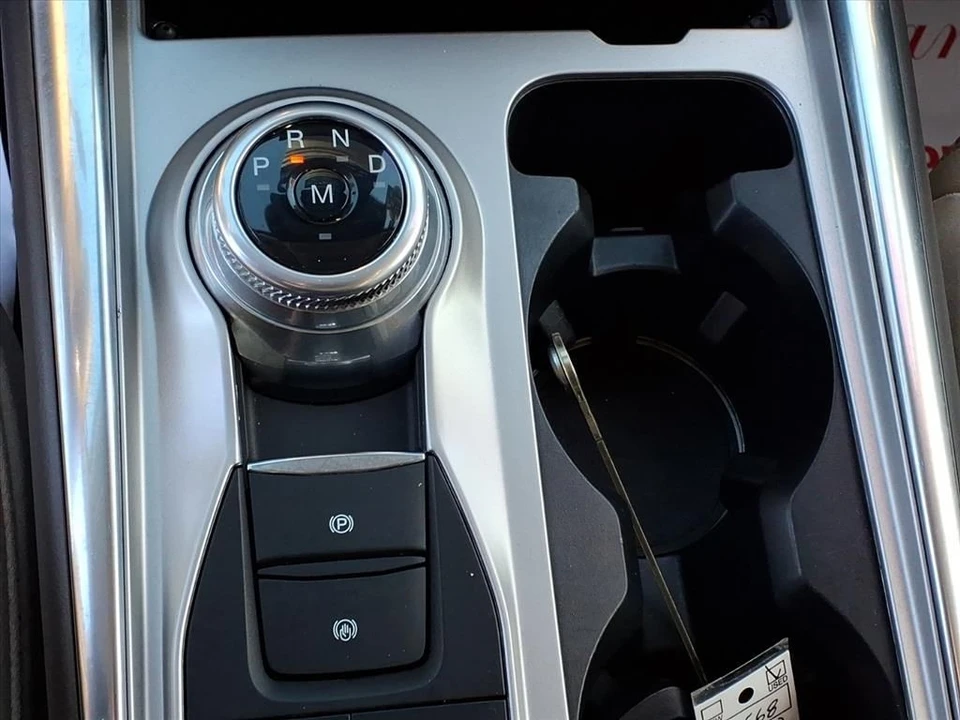 2020 Ford Explorer 6th Gen - Image 15 of 21