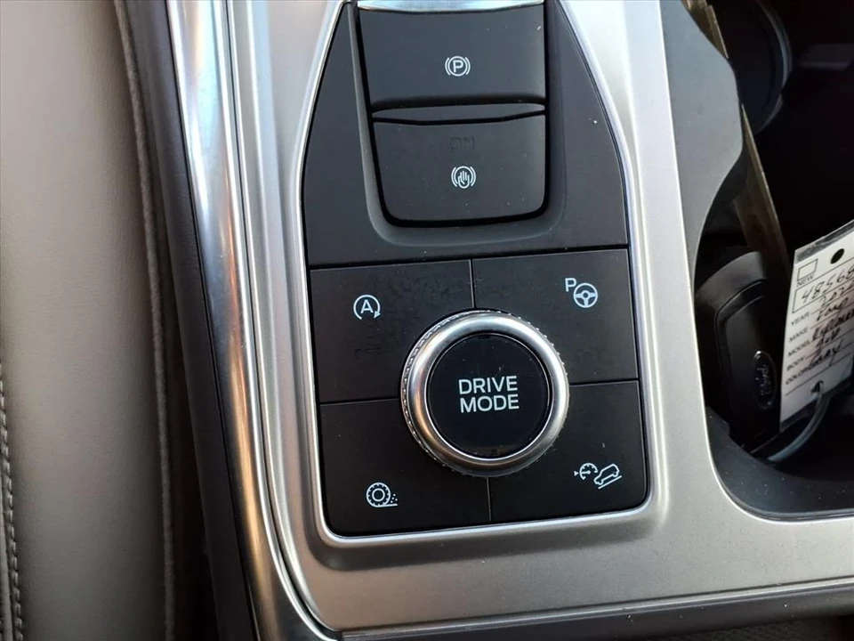 2020 Ford Explorer 6th Gen - Image 16 of 21