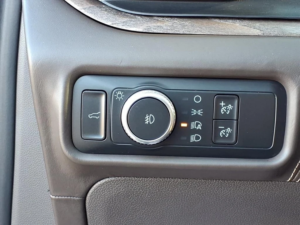 2020 Ford Explorer 6th Gen - Image 19 of 21