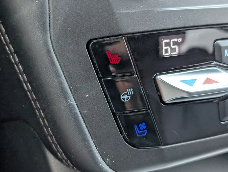 2020 Ford Explorer 6th Gen - Image 19 of 21
