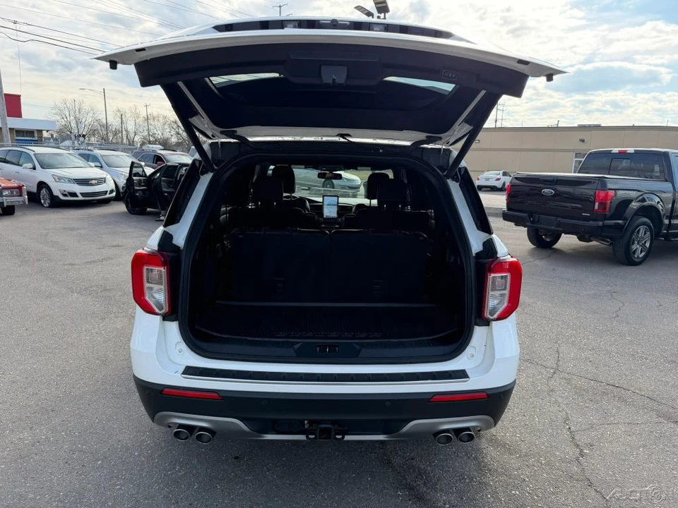 2020 Ford Explorer 6th Gen - Image 17 of 21