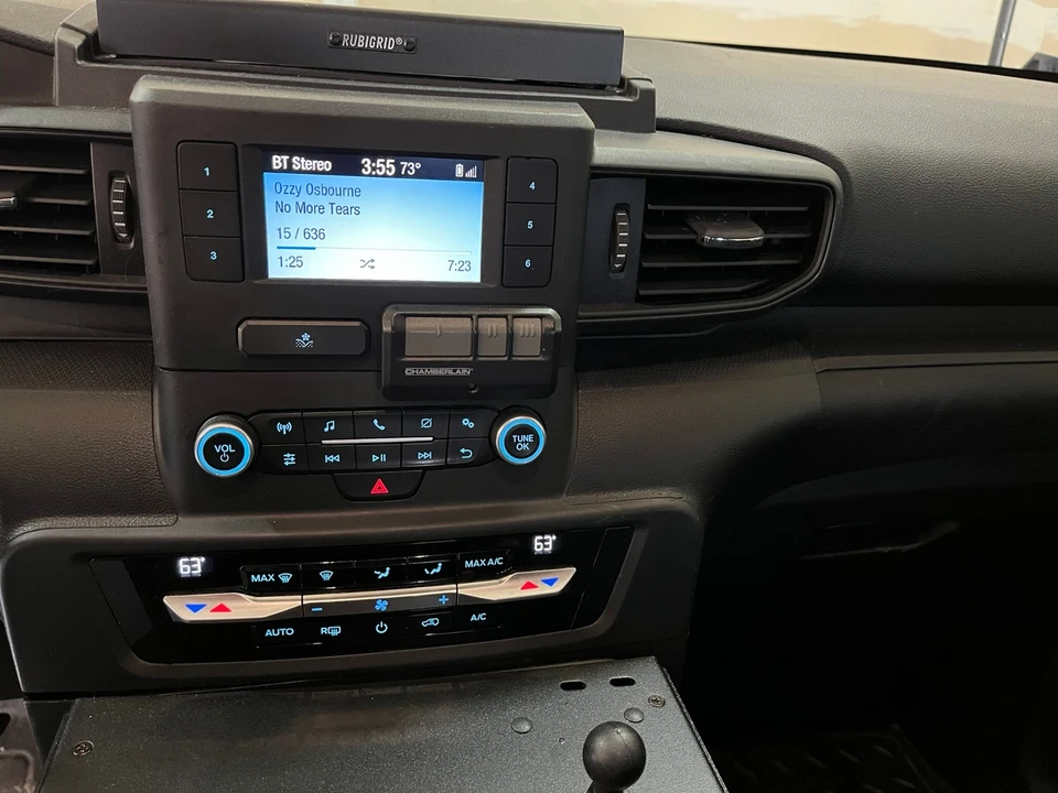 2020 Ford Explorer 6th Gen - Image 11 of 15