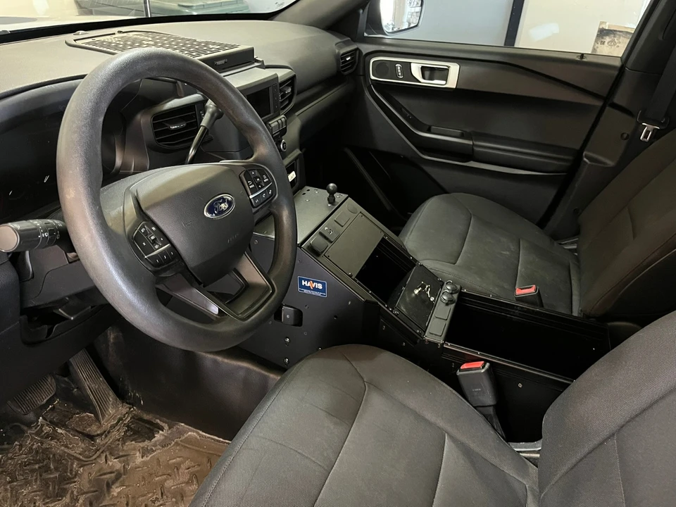 2020 Ford Explorer 6th Gen - Image 9 of 15