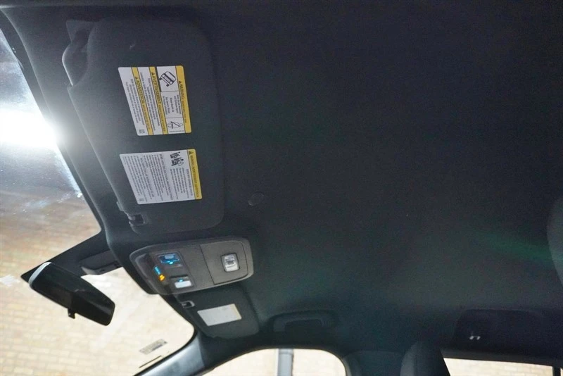 2020 Ford Explorer 6th Gen - Image 23 of 31