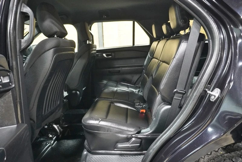 2020 Ford Explorer 6th Gen - Image 28 of 31