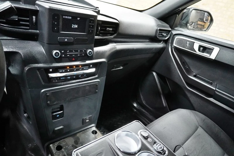 2020 Ford Explorer 6th Gen - Image 25 of 31