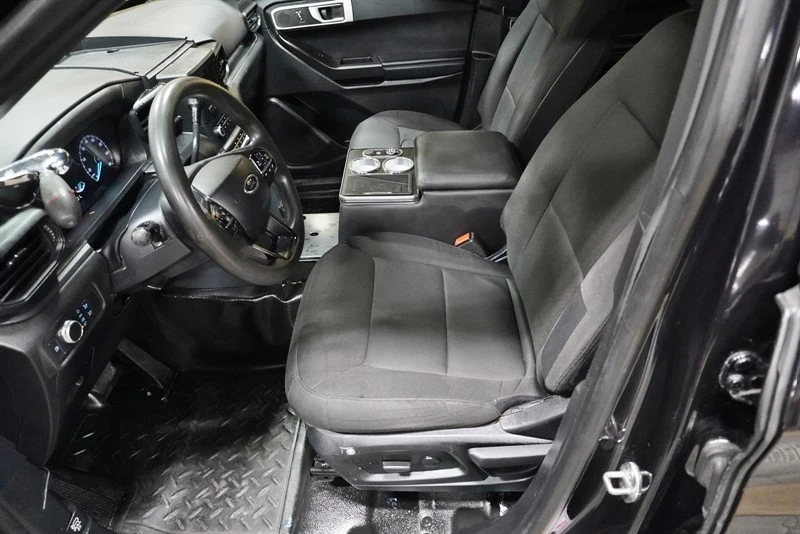 2020 Ford Explorer 6th Gen - Image 21 of 31