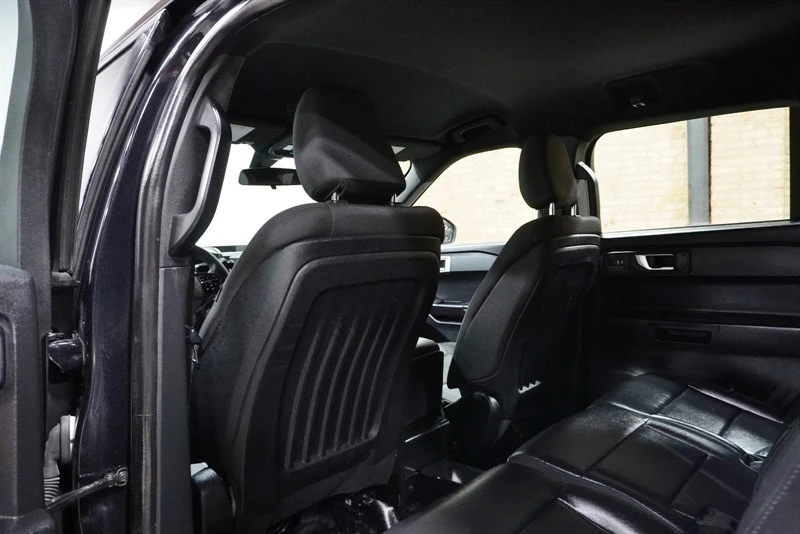 2020 Ford Explorer 6th Gen - Image 27 of 31