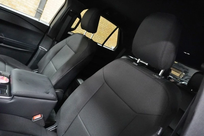 2020 Ford Explorer 6th Gen - Image 23 of 31