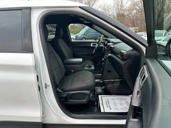 2020 Ford Explorer 6th Gen - Image 19 of 21
