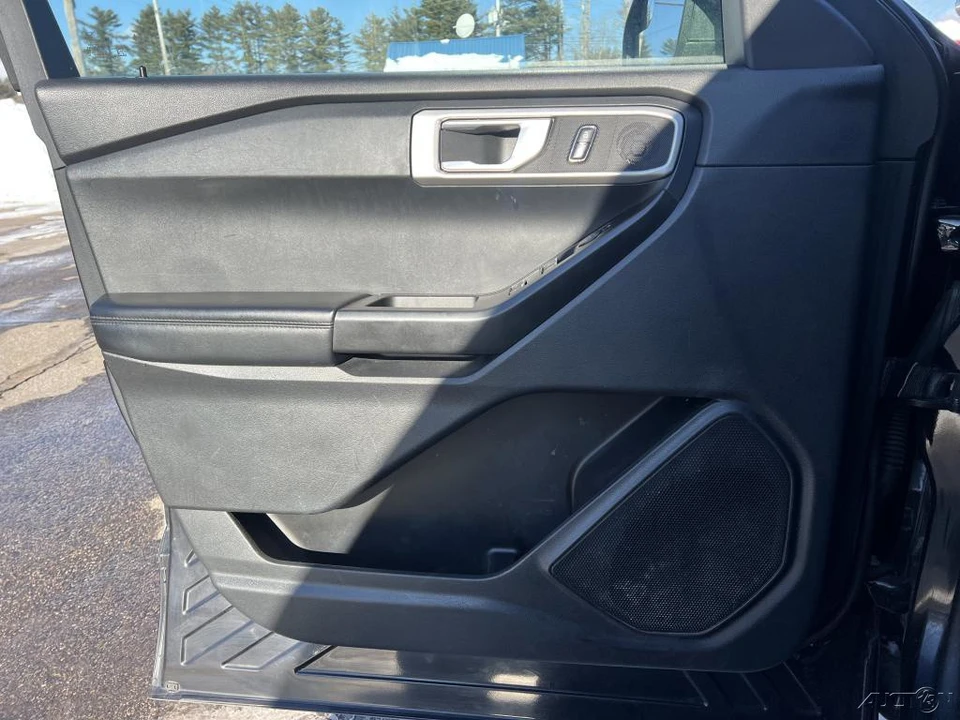 2020 Ford Explorer 6th Gen - Image 11 of 12