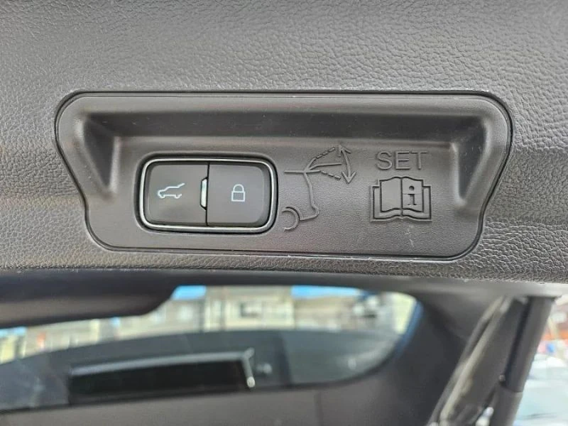 2020 Ford Explorer 6th Gen - Image 8 of 12