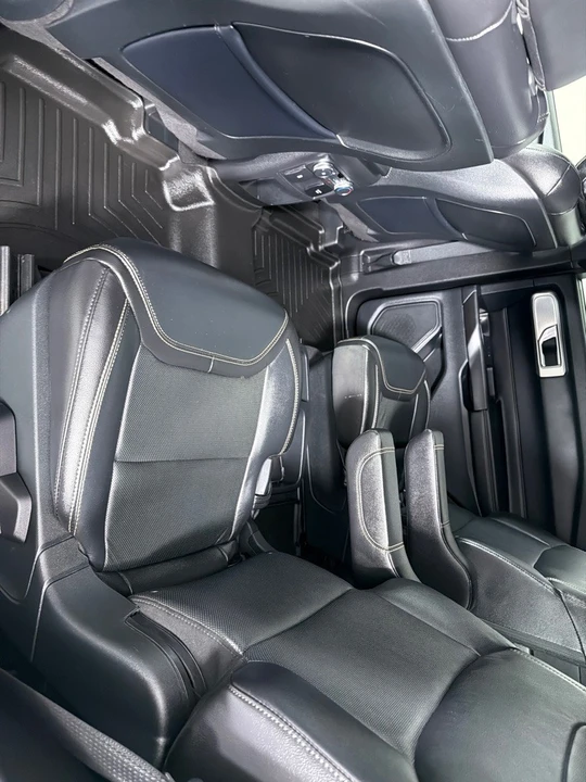 2020 Ford Explorer 6th Gen - Image 19 of 21
