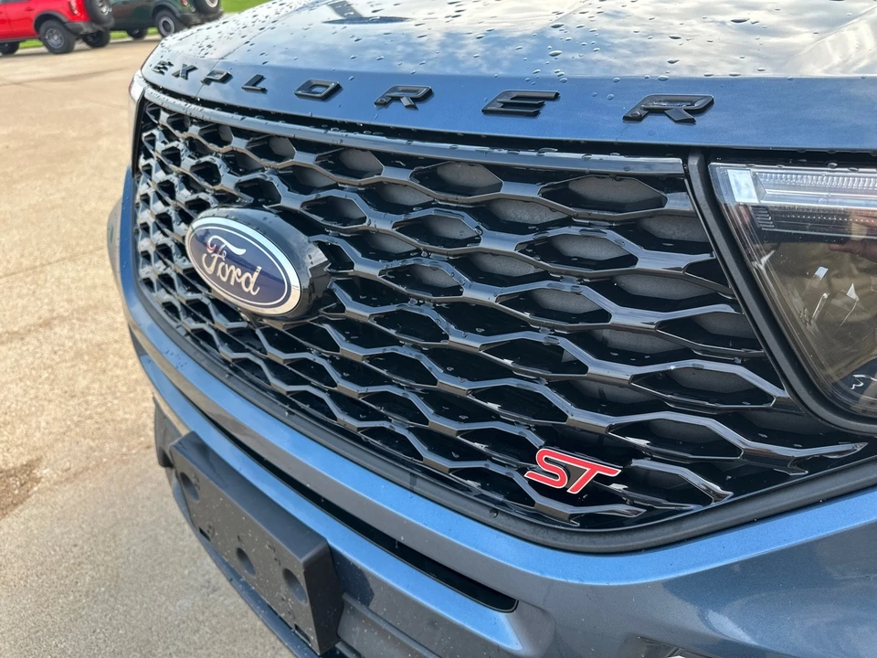 2020 Ford Explorer 6th Gen - Image 5 of 12