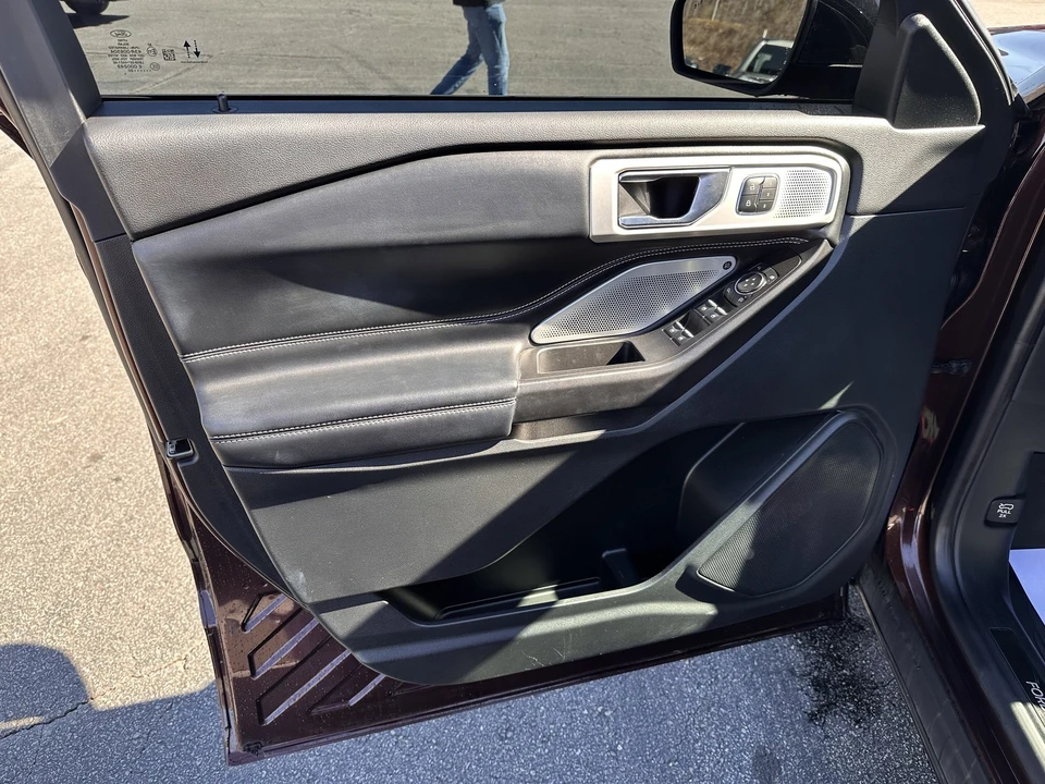 2020 Ford Explorer 6th Gen - Image 9 of 31