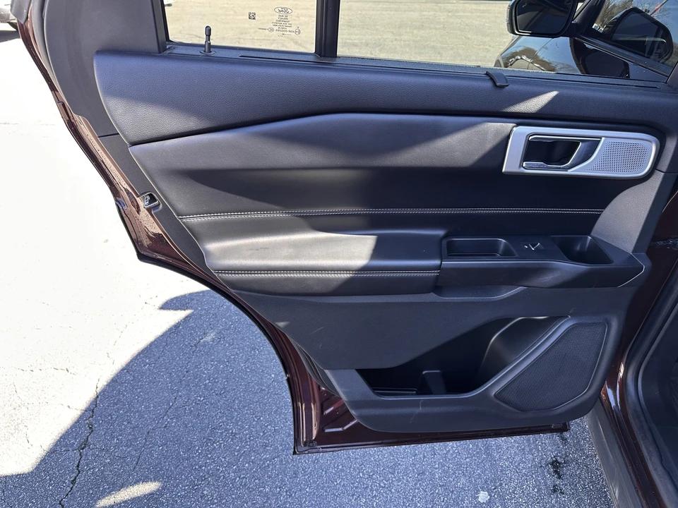 2020 Ford Explorer 6th Gen - Image 11 of 31