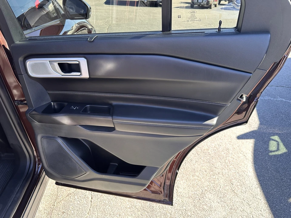 2020 Ford Explorer 6th Gen - Image 15 of 31