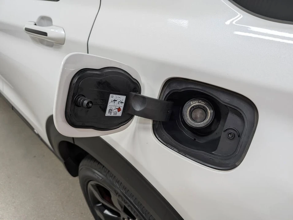 2020 Ford Explorer 6th Gen - Image 26 of 31