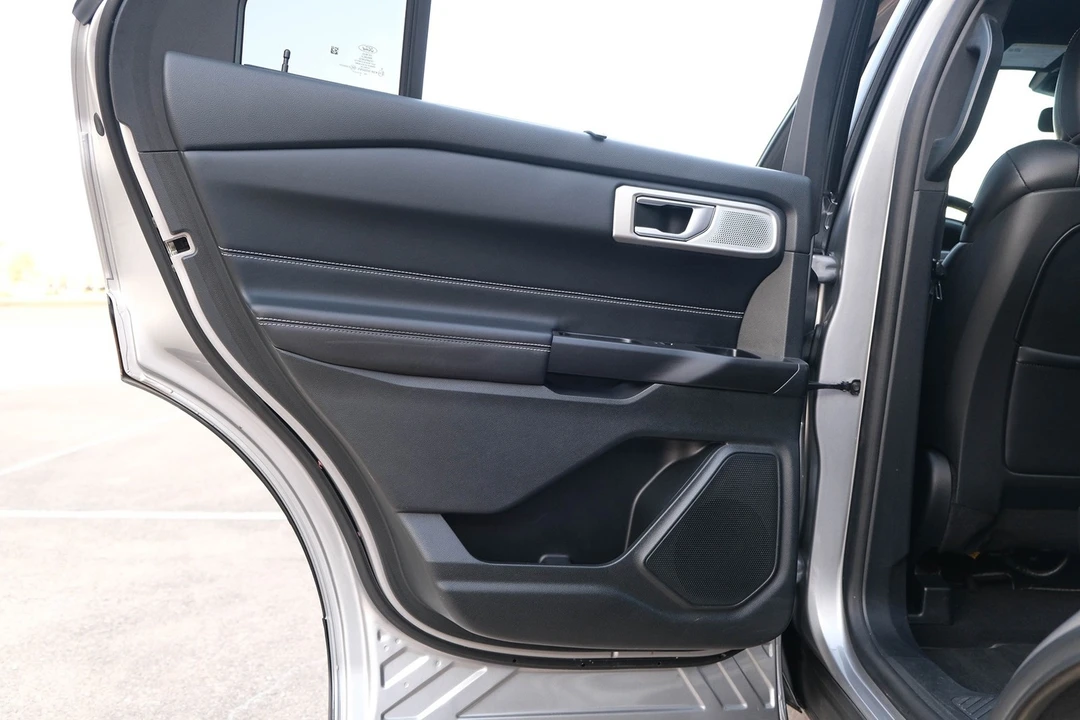 2020 Ford Explorer 6th Gen - Image 20 of 21