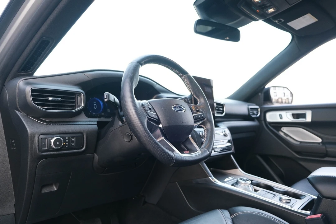 2020 Ford Explorer 6th Gen - Image 15 of 21