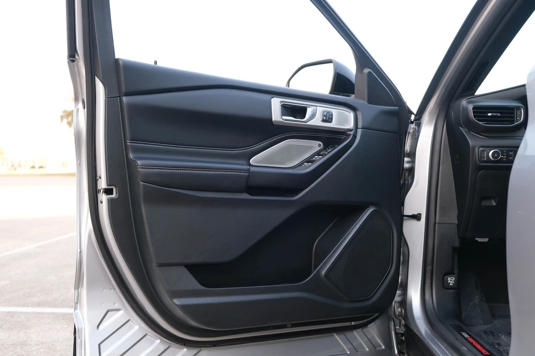 2020 Ford Explorer 6th Gen - Image 13 of 21