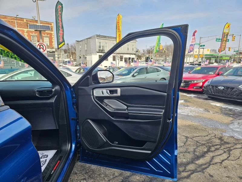 2020 Ford Explorer 6th Gen - Image 11 of 12