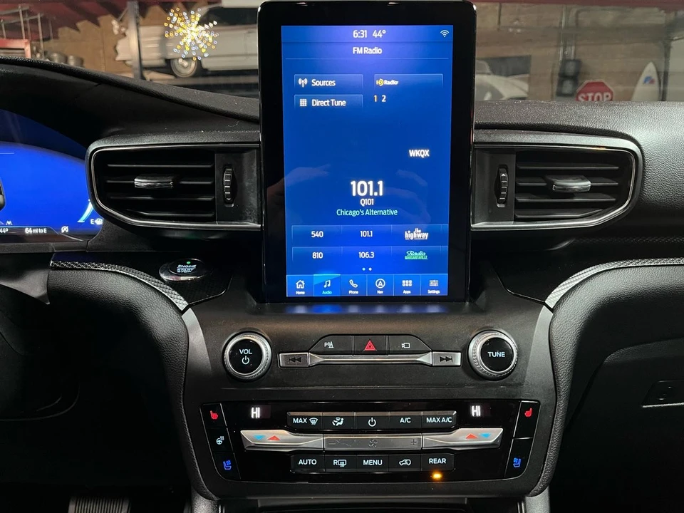 2020 Ford Explorer 6th Gen - Image 19 of 21
