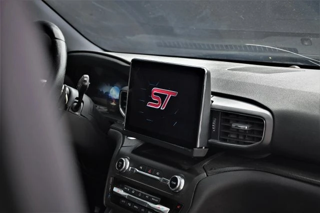 2020 Ford Explorer 6th Gen - Image 11 of 21