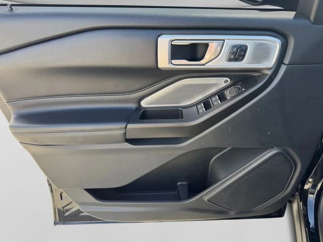 2020 Ford Explorer 6th Gen - Image 14 of 21