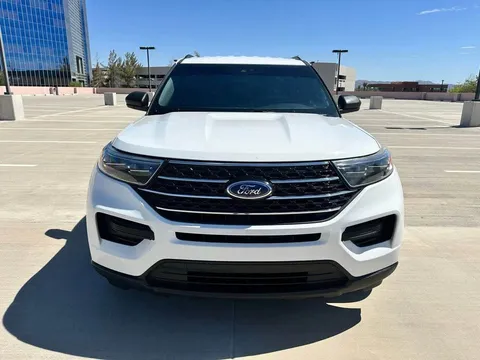 2020 Ford Explorer XLT Sport Utility 4D