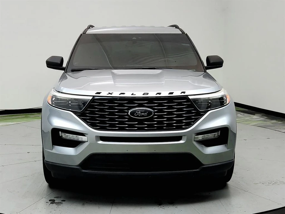 2020 Ford Explorer 6th Gen - Image 2 of 12
