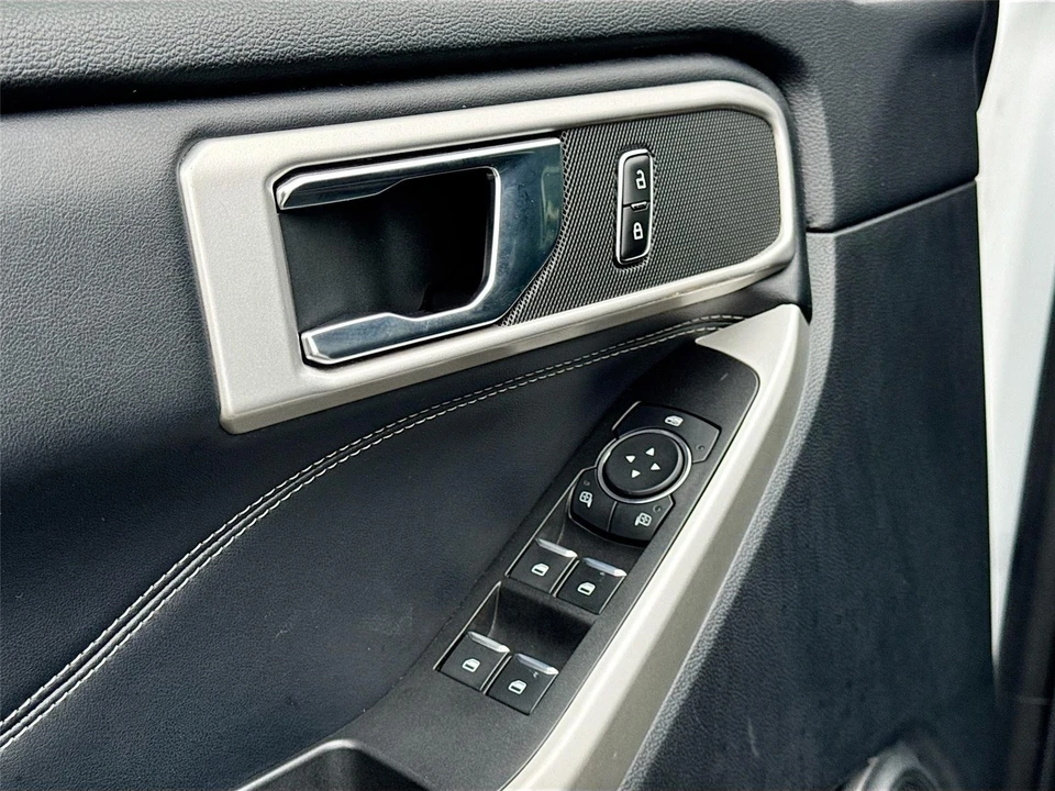 2020 Ford Explorer 6th Gen - Image 16 of 21