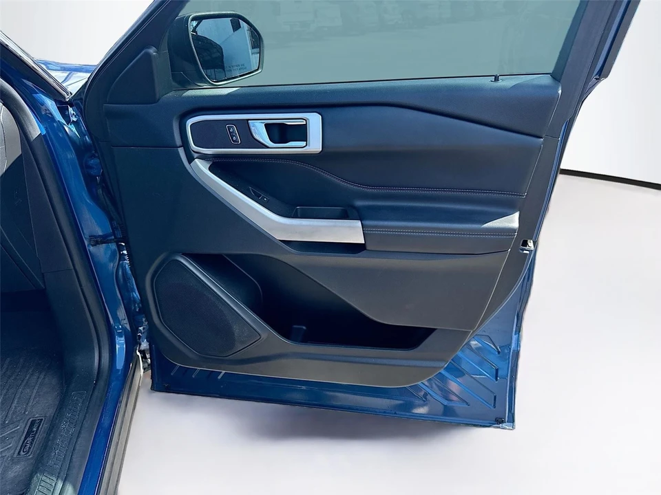 2020 Ford Explorer 6th Gen - Image 8 of 13