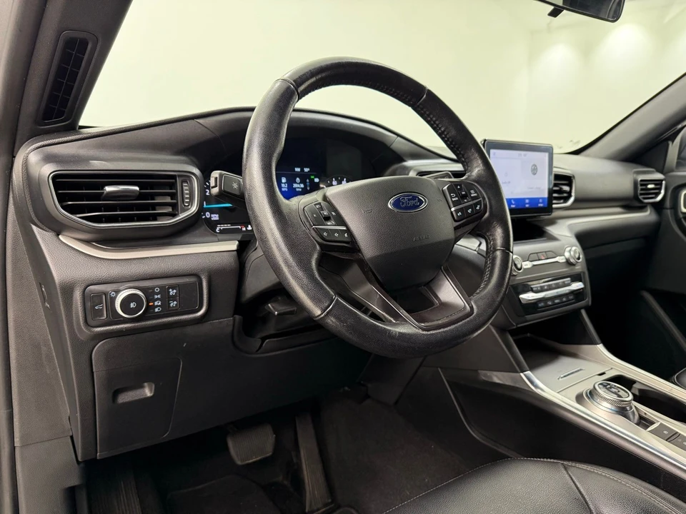 2020 Ford Explorer 6th Gen - Image 14 of 21