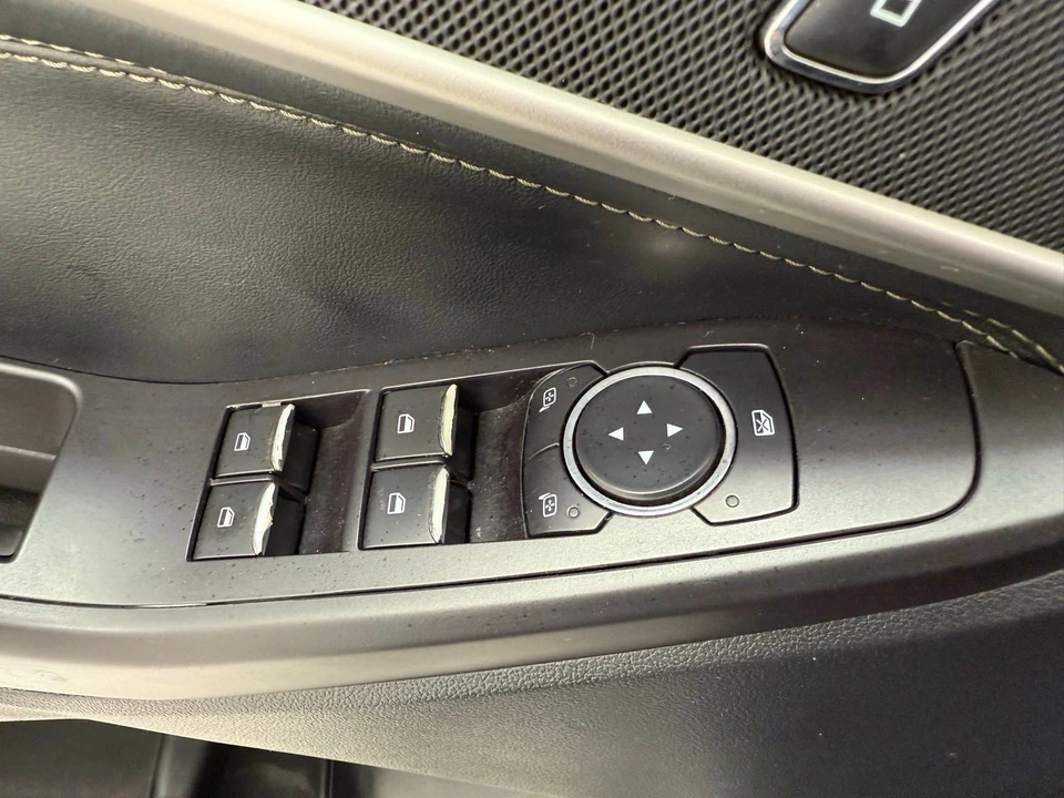 2020 Ford Explorer 6th Gen - Image 11 of 21