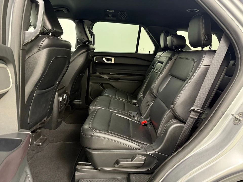 2020 Ford Explorer 6th Gen - Image 19 of 21