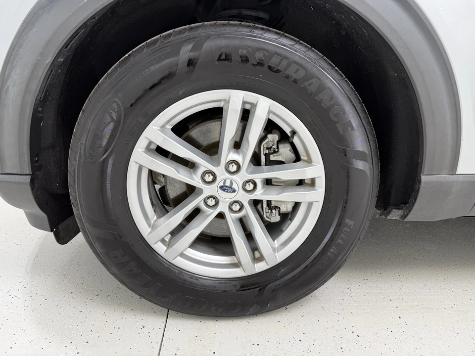 2020 Ford Explorer 6th Gen - Image 9 of 12