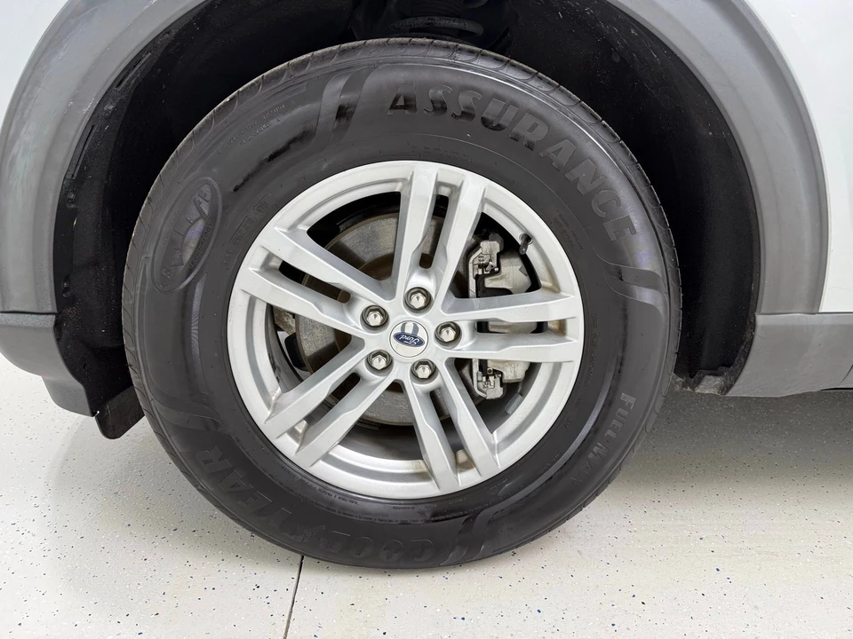 2020 Ford Explorer 6th Gen - Image 10 of 21