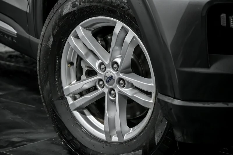 2020 Ford Explorer 6th Gen - Image 3 of 12
