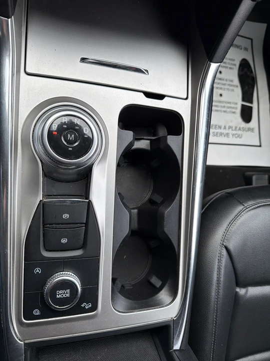 2020 Ford Explorer 6th Gen - Image 6 of 12
