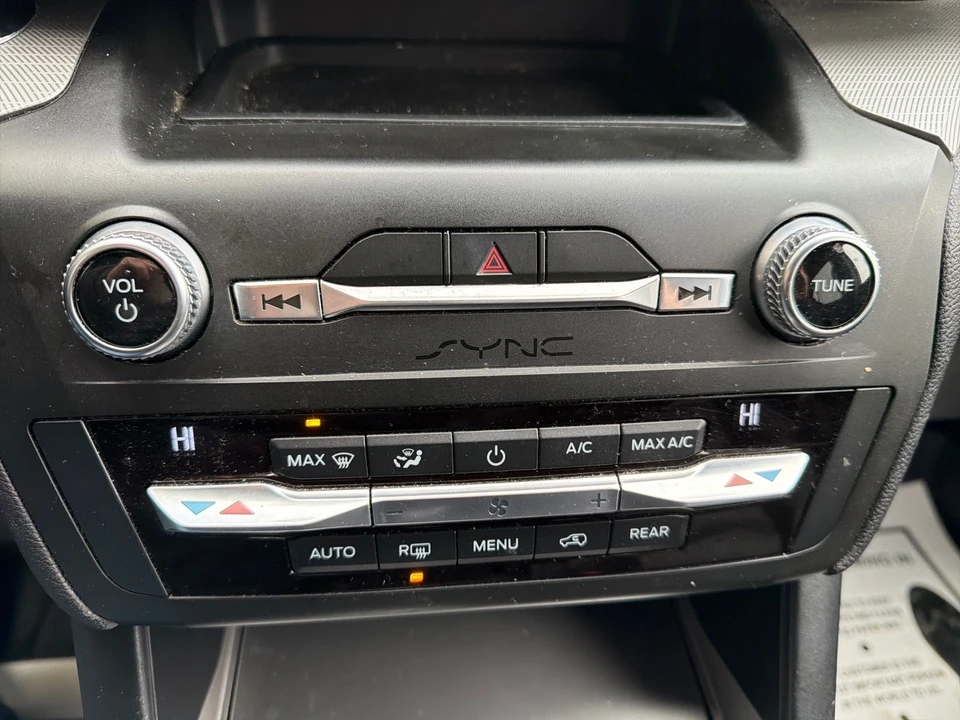 2020 Ford Explorer 6th Gen - Image 4 of 12