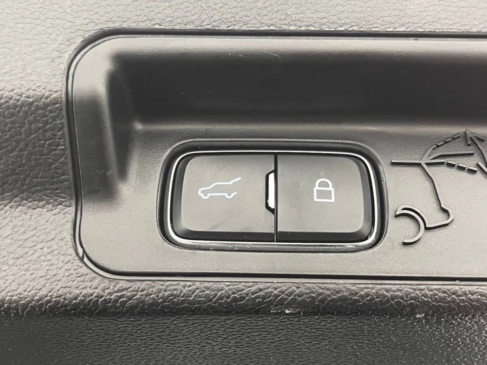 2020 Ford Explorer 6th Gen - Image 8 of 12