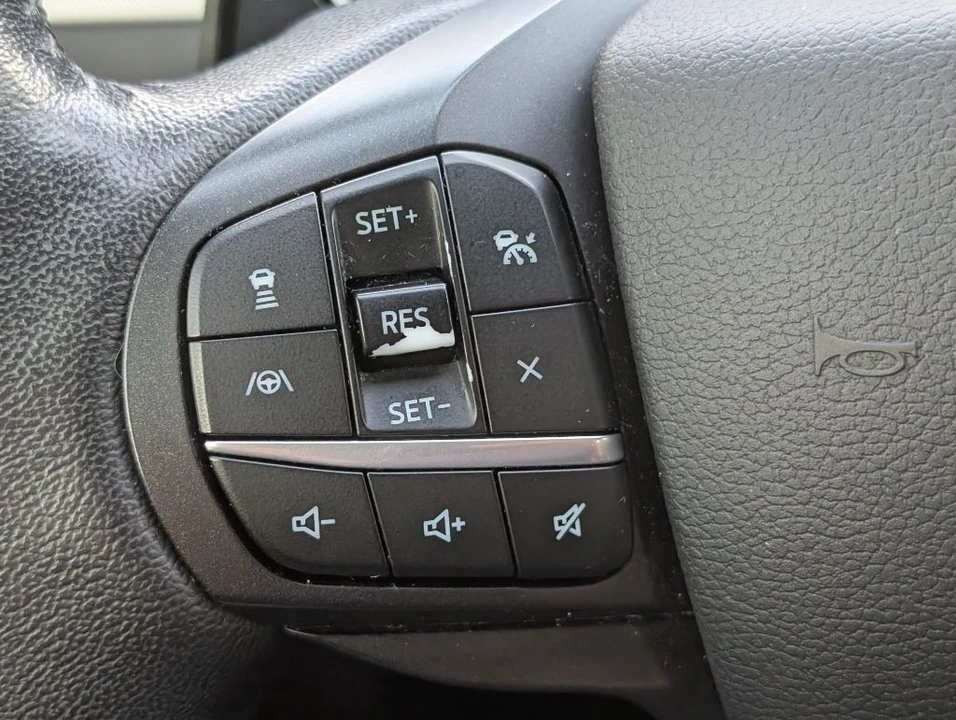 2020 Ford Explorer 6th Gen - Image 13 of 21
