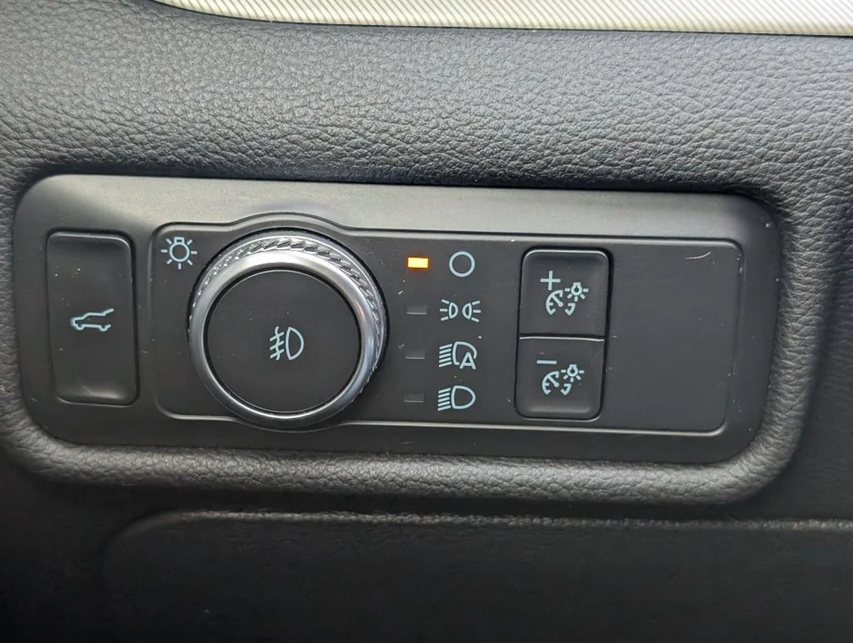 2020 Ford Explorer 6th Gen - Image 12 of 21
