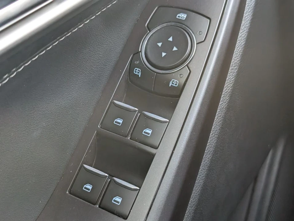 2020 Ford Explorer 6th Gen - Image 11 of 21