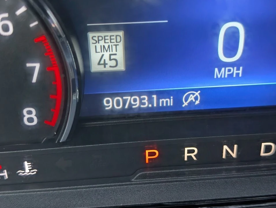2020 Ford Explorer 6th Gen - Image 16 of 21