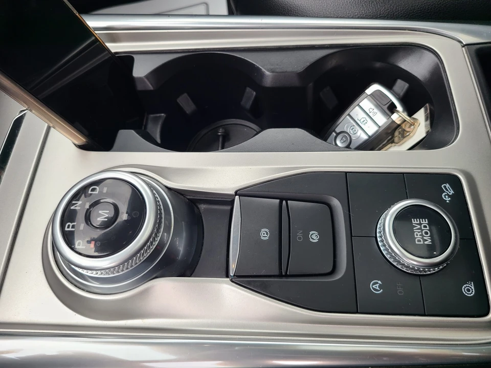 2020 Ford Explorer 6th Gen - Image 20 of 21
